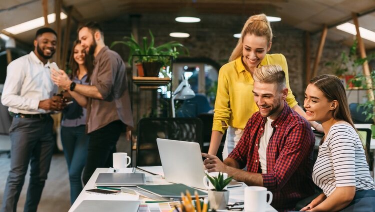 Las cosas en tu entorno laboral están mejorando mucho